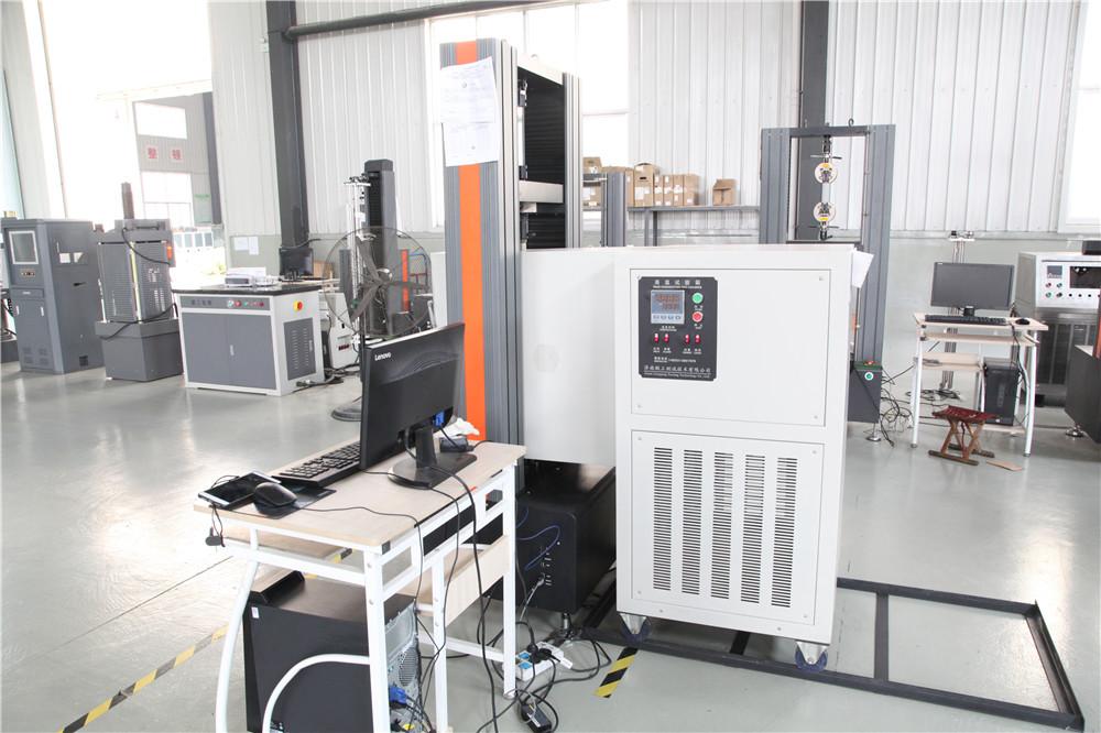 UTM High and Low Temperature Test Cabinet 3