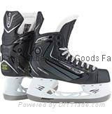 CCM Junior Ribcor 42K Pump Ice Hockey Skates