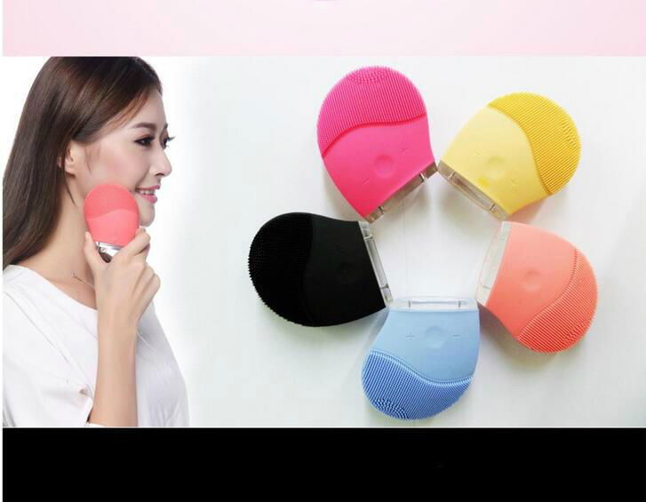 Electric Face Cleaner Vibrate Waterproof Silicone Cleansing Brush 2