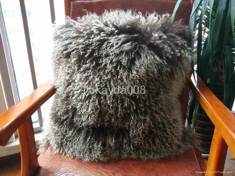 Tibetan sheepskin pillow in different color 3