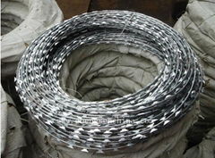 Barbed Razor Wire-CBT65