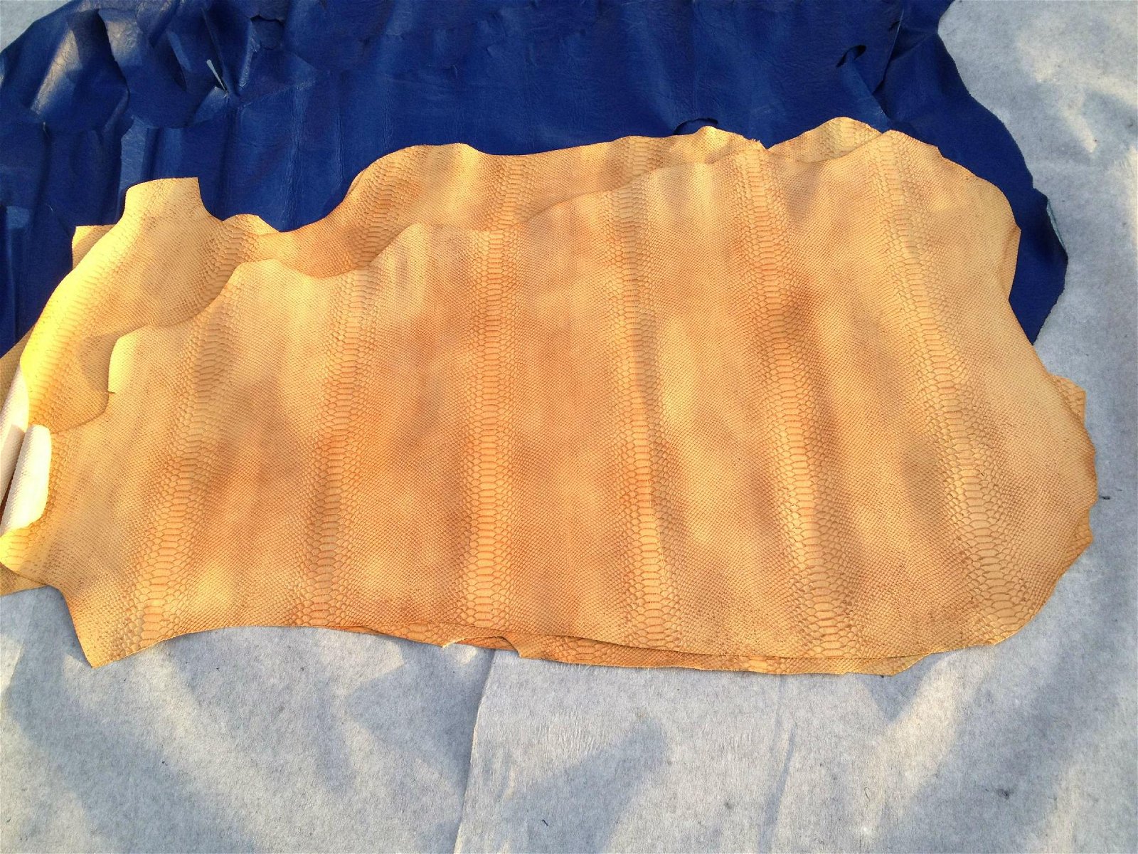 Calf Skin for leather goods and bags  3