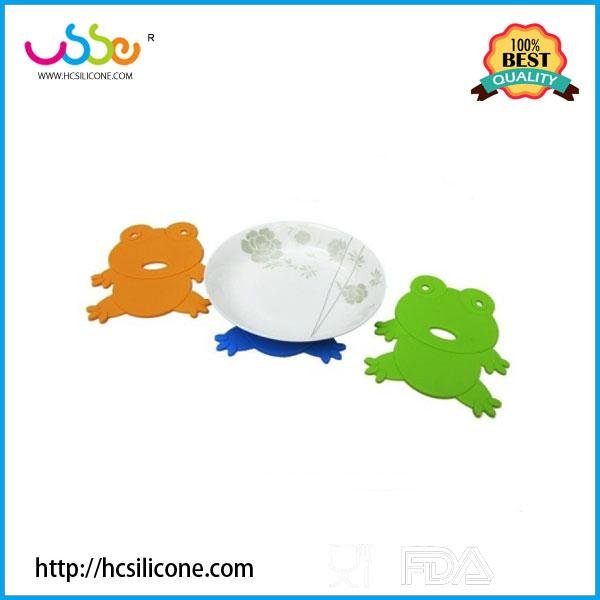 Frog cartoon heat resistant silicone mat for kids
