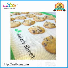 Fiber glass silicone baking mat