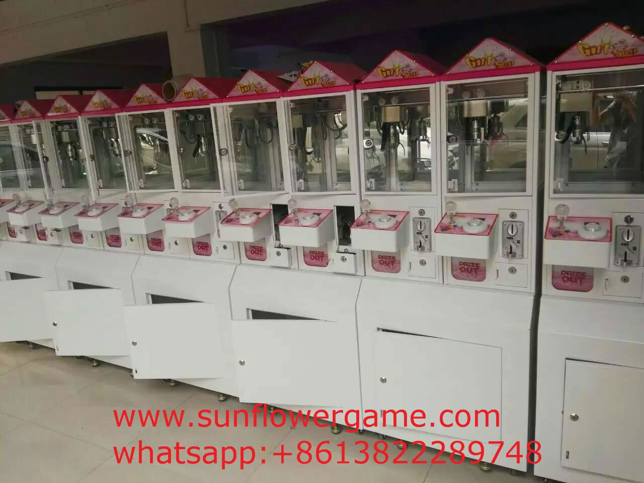 New arrival Coin Operated Mini House Claw Game Mini Crane Machine For Shopping M