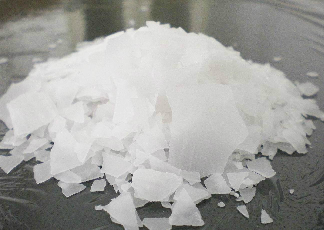 Caustic Soda Flakes 99% 2