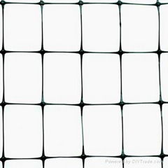 Plastic bi-oriented deer fence net