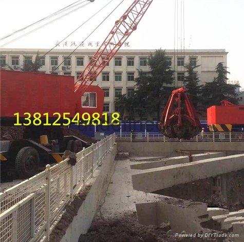 Produce custom site subway construction special hydraulic tyre crane 4