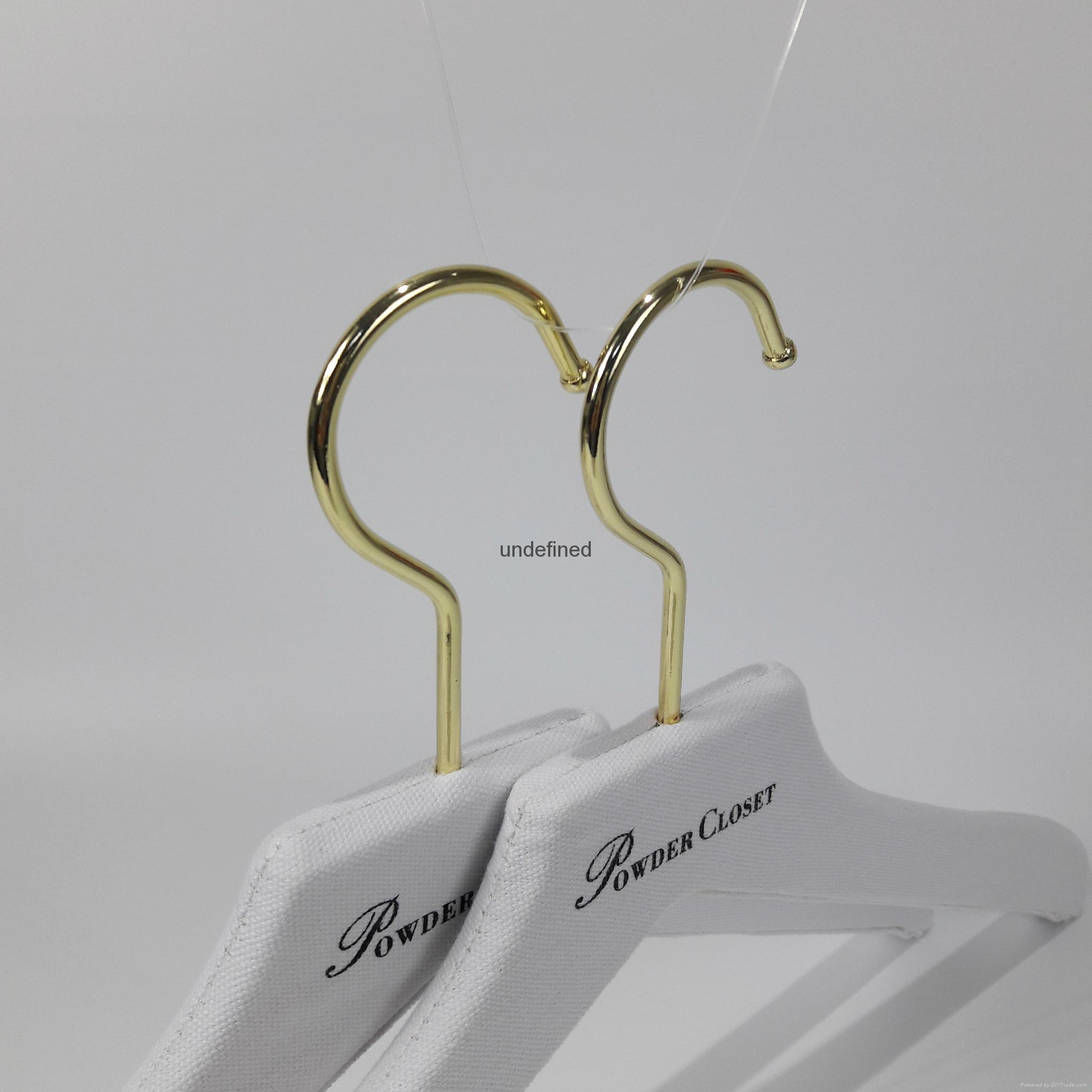 DL364 Fabric wooden hanger white color antique gold round hook (China