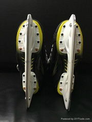 CCM Tacks Senior Hockey Skate