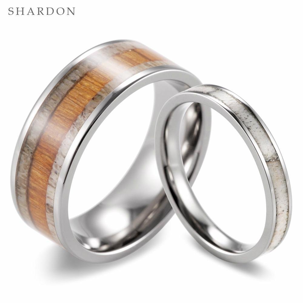 8毫米宽镶木和天然鹿角的钛结婚戒指 3
