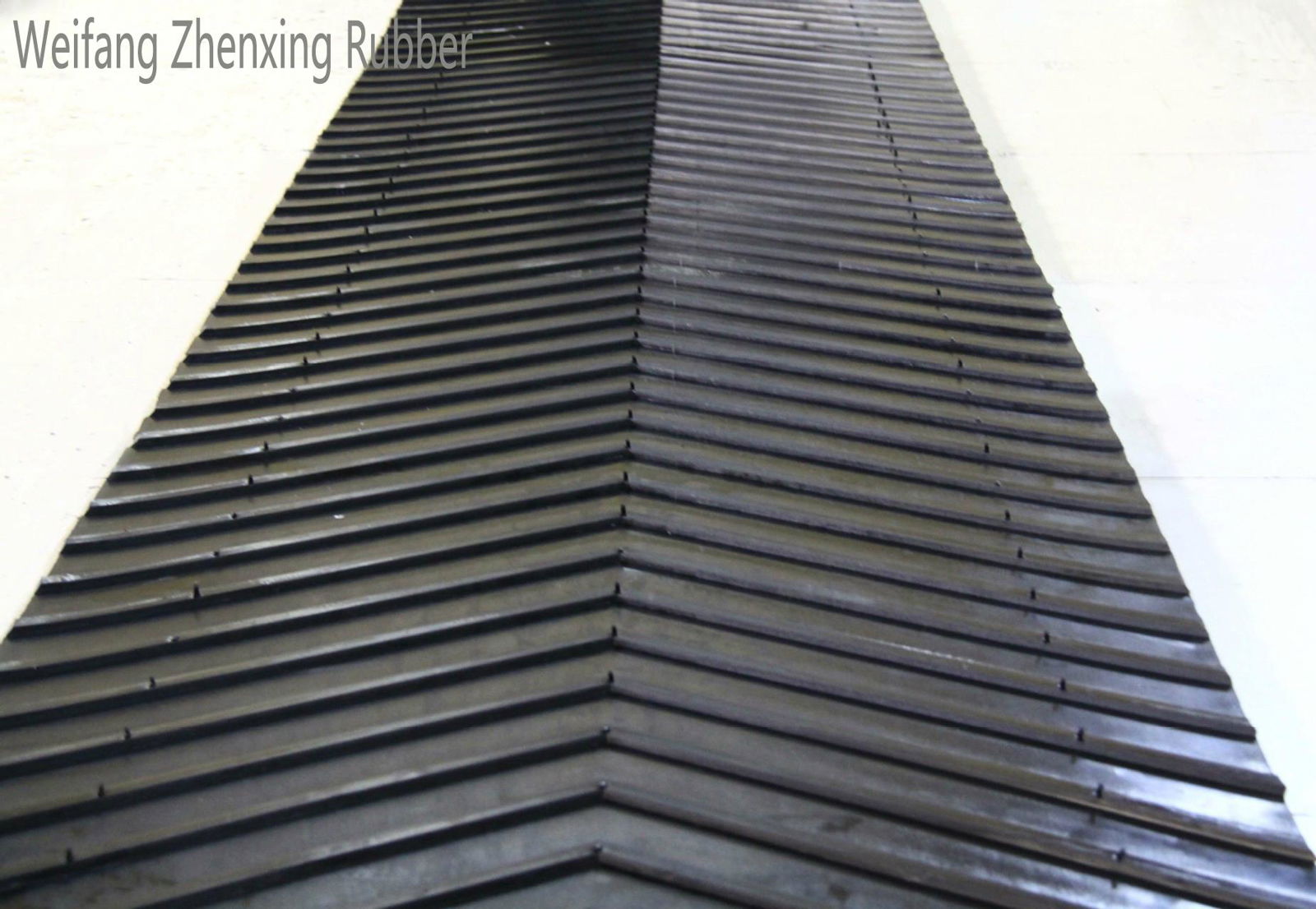 Chevron Rubber Conveyor Belt 4