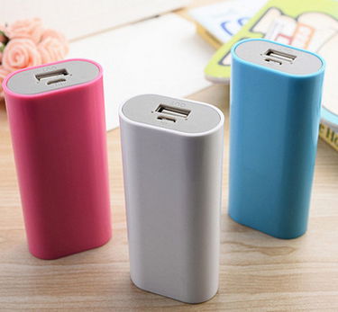 New Design 5200mAh Portable Power Bank with CE FCC RoHS Certificate