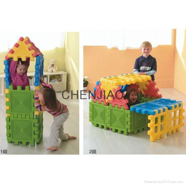 Preschool Nursery Child toy big size plastic construction building blocks 2