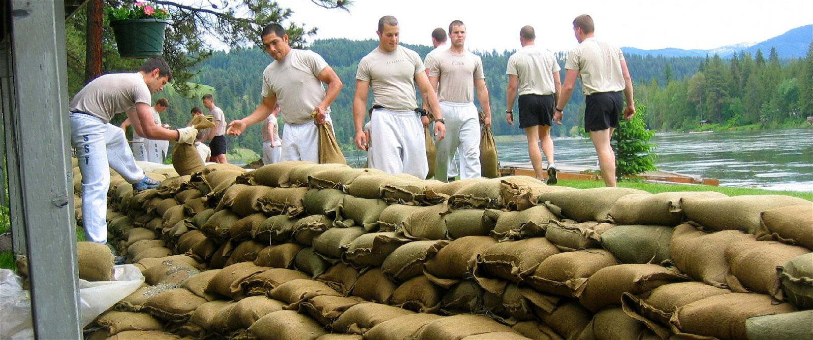 JUTE SAND BAGS  for Flood Control 5