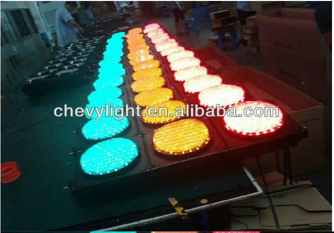 300mm red +200mm Green & Yellow led traffic light with cobweb lens 5