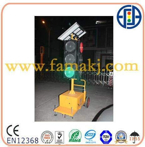 2m Height Four sides Moveable Solar LED Traffic Light