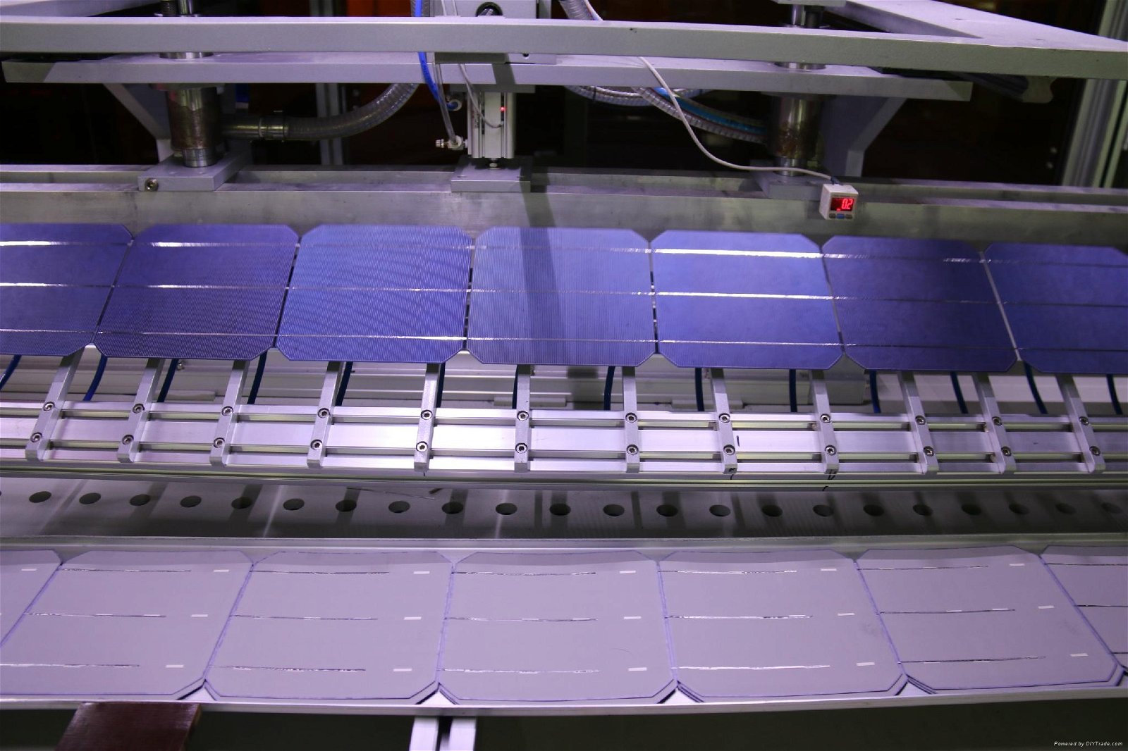 Mono-Crystalline 200W Solar Panel 5