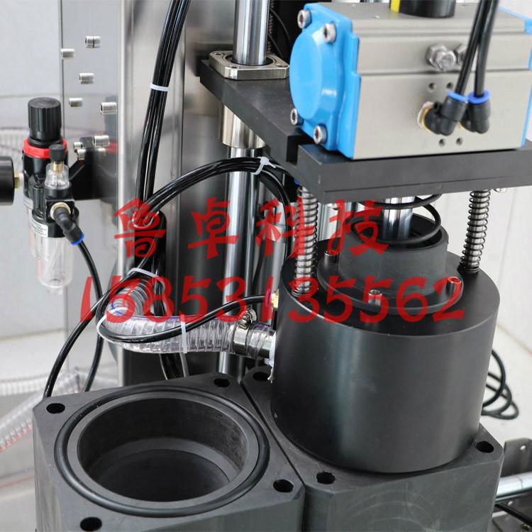 Vacuum screw cap machine