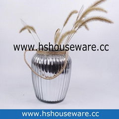 Slivery glass vase with handle