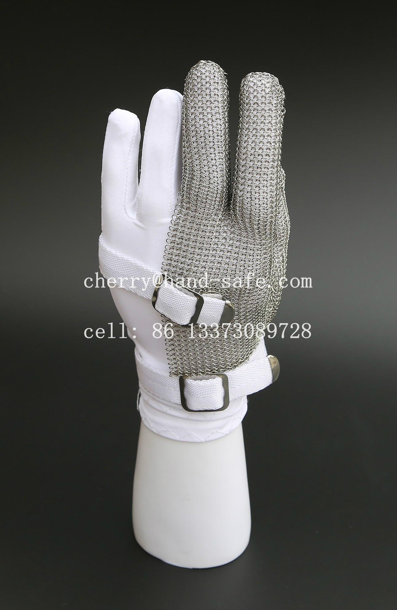 Three fingers cut resistant gloves with textile strap 3