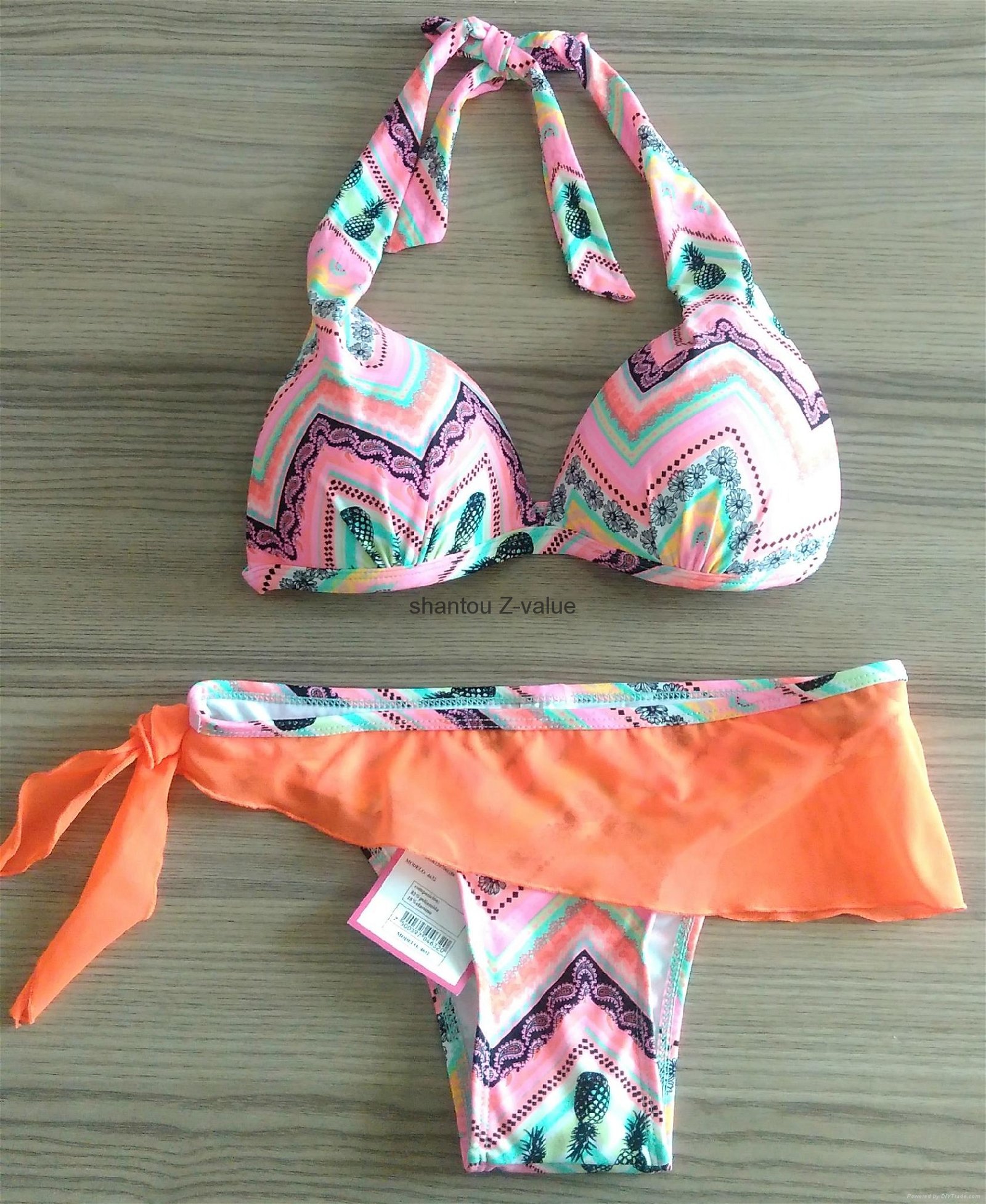 2016 OEM Sexy women seamless reversible brazilian bikini swimwear