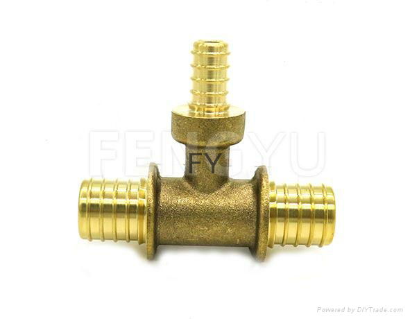 Brass pex compression tee (SS socket) 4