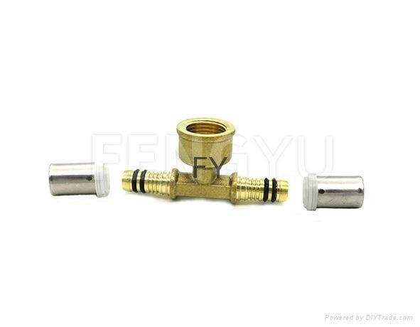 Brass pex compression tee (SS socket) 5