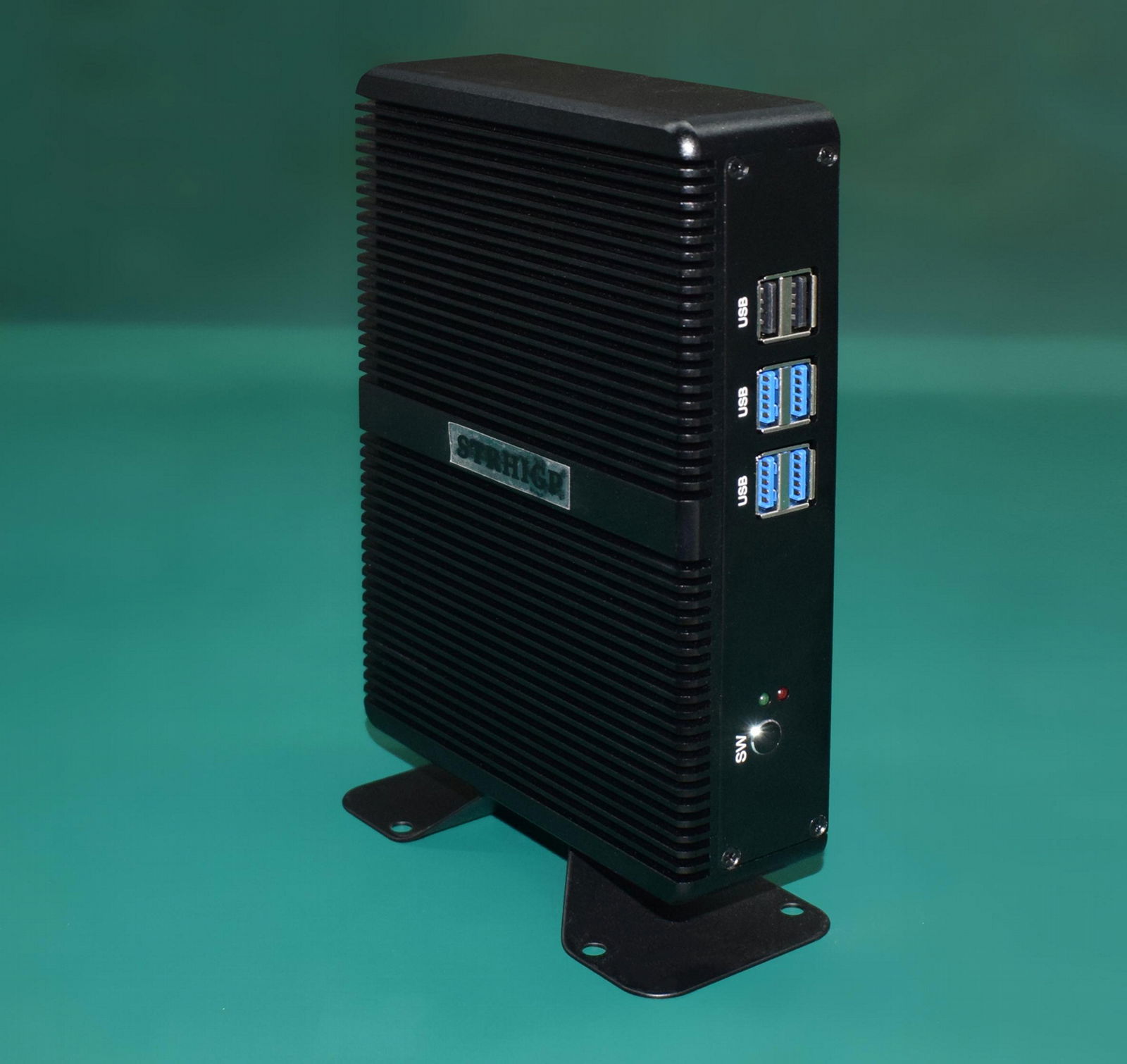 Fanless Mini PC Intel Dual Core i5 5200u 2