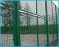 Green Powder sprayed Steel Wire Fence for highway 2