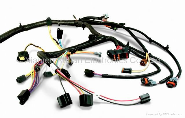 OEM ODM RoHS compliant Auto engine wiring harness connector 5