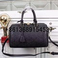               League Keepall Monogram     eague men     andbags     upreme 4