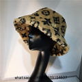     et hat and scarf petit Damier hat               Beanie scarf set damier hat 17