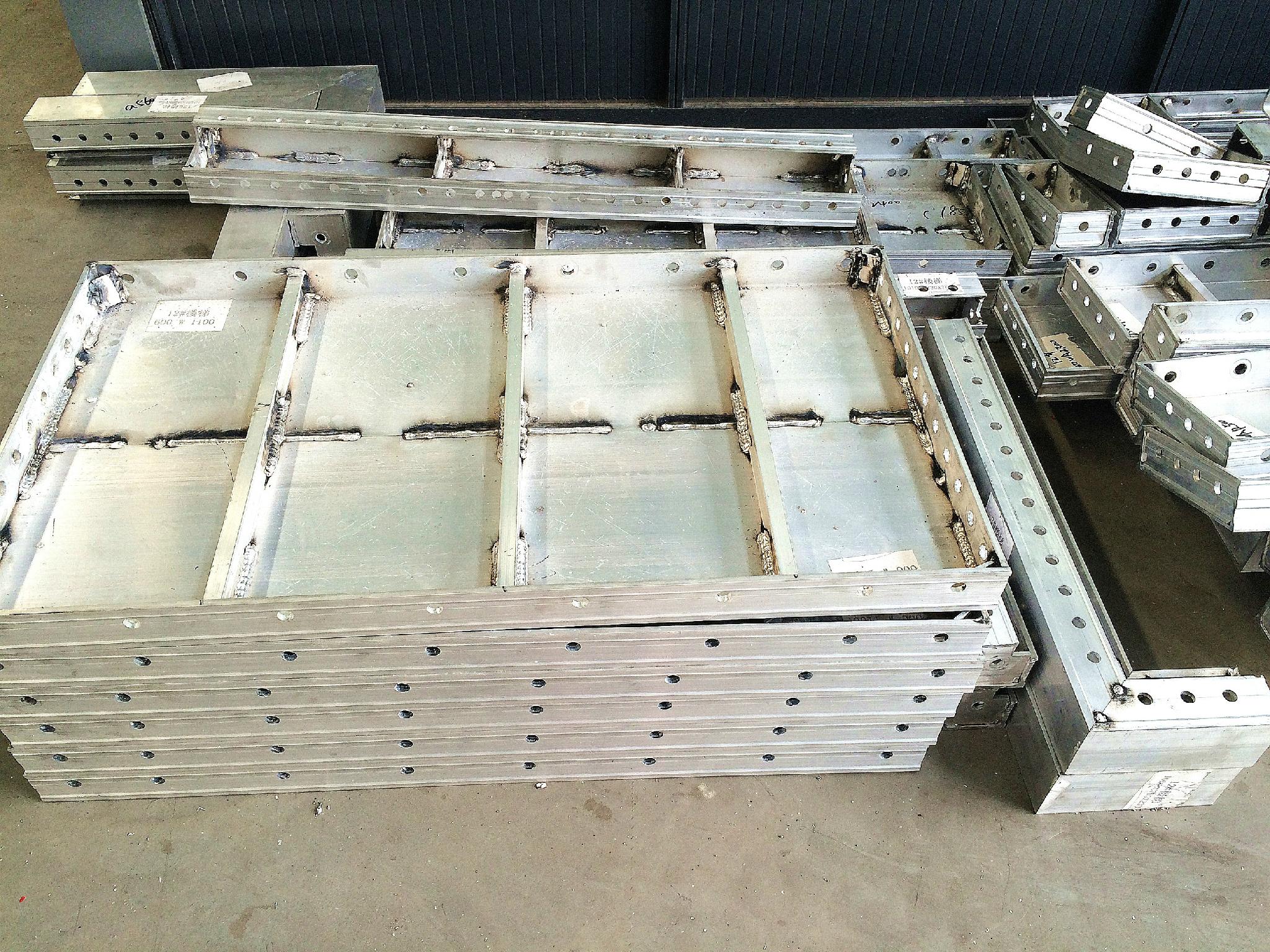 铝模板 - 6000 series - 华铝 (中国 生产商) - 铝塑板 - 装饰材料