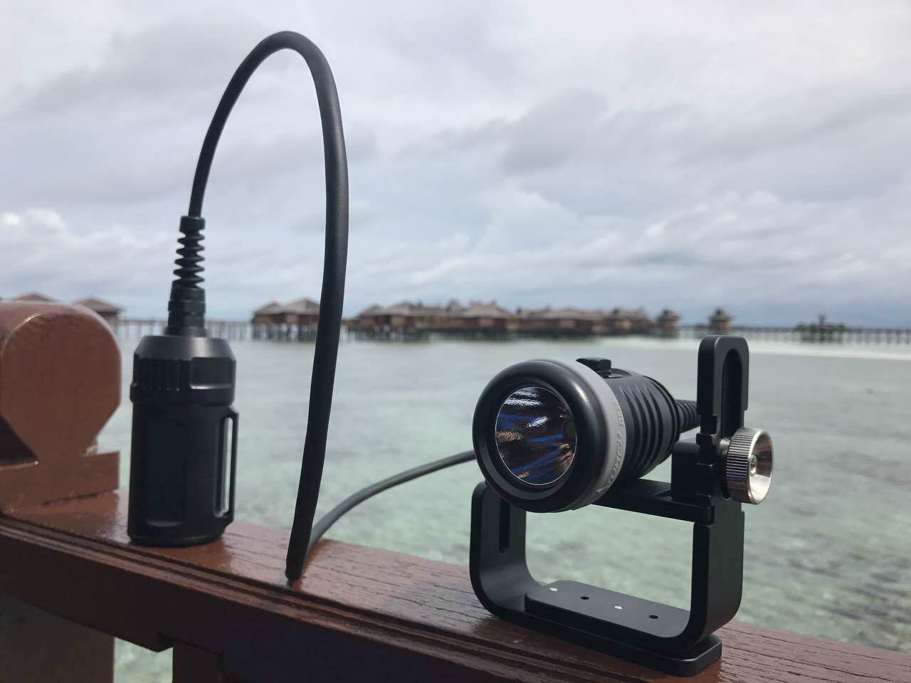  OrcaTorch canister dive torch D620 2