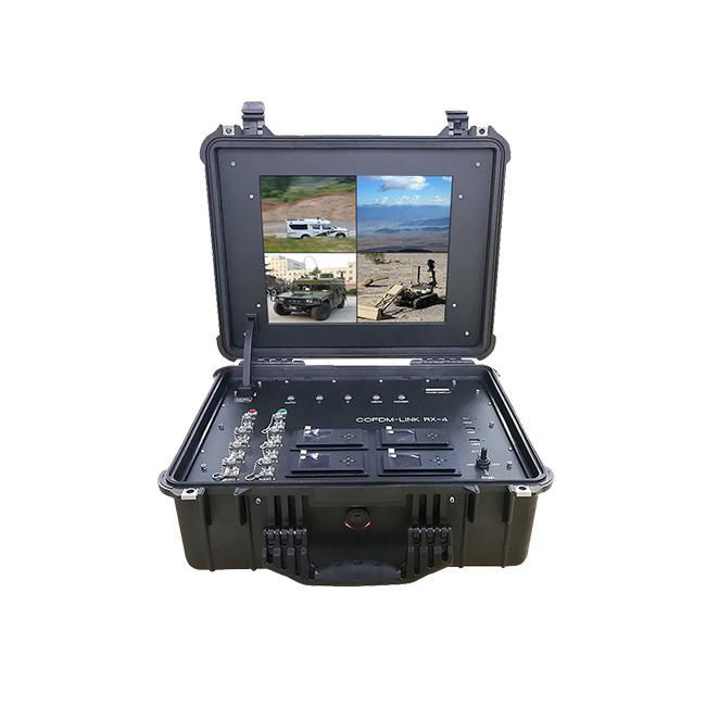 four-channel briefcase diversity receiver embedded DVR & LCD display 4
