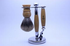 Amis 3 Piece Shaving Set TAOS007 Shaving Brush Razor Stand