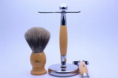 Amis 3 Piece Shaving Set TAOS007 Shaving Brush Razor Stand