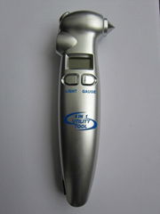 Digital tire pressure gauge