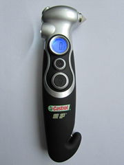 Digital tire pressure gauge