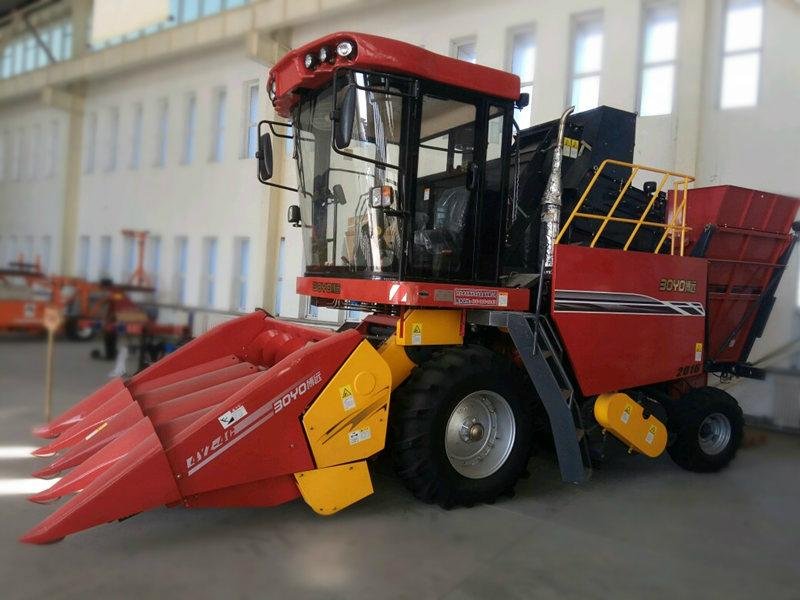 New condition and gear drive corn harvester 4YZ-4C 2