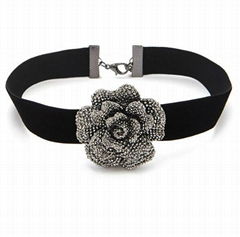 Simple Gothic Leather PU Big Flower Diamond Rose choker Necklace