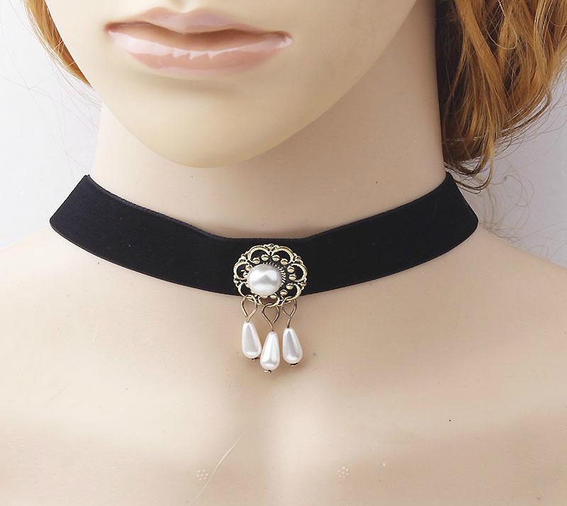 Gothic black velvet imitation pearl lace necklace 2