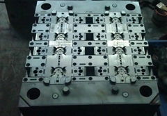 Plastic injection mould