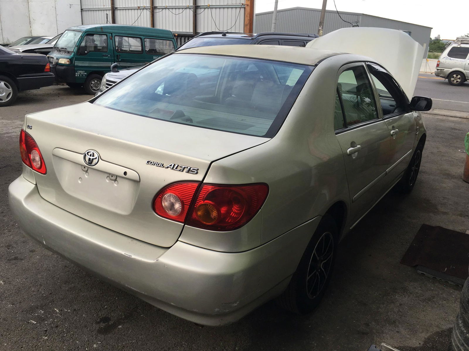 Used TOYOTA COROLLA 