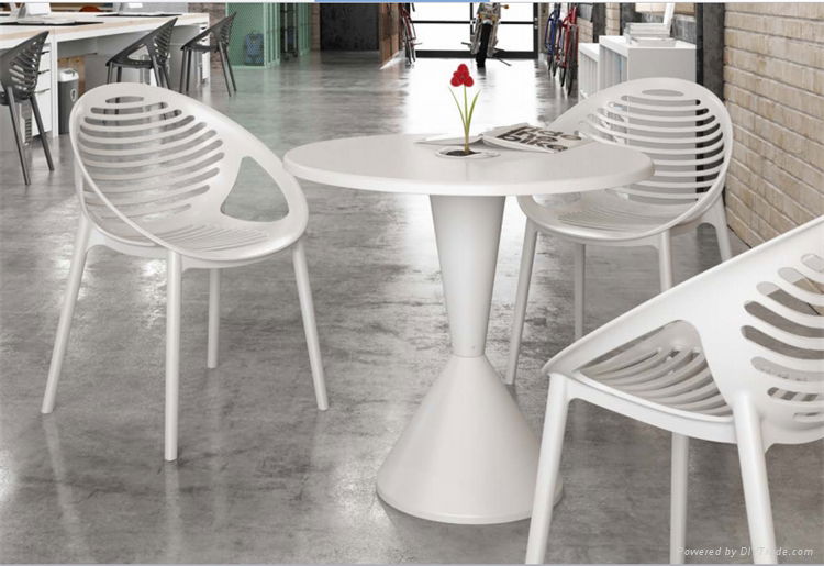 Wholesale Leisure Polypropylene Plastic Chair Cafe Dining Chair 4