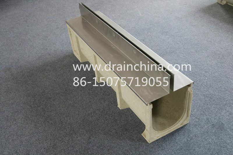 drainage channel with stainless steel slot grating 4