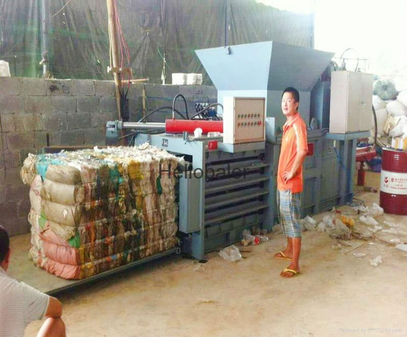 Ce Approved Horizontal Closed Door Baler for Plastic Recycling (HM-1) 4