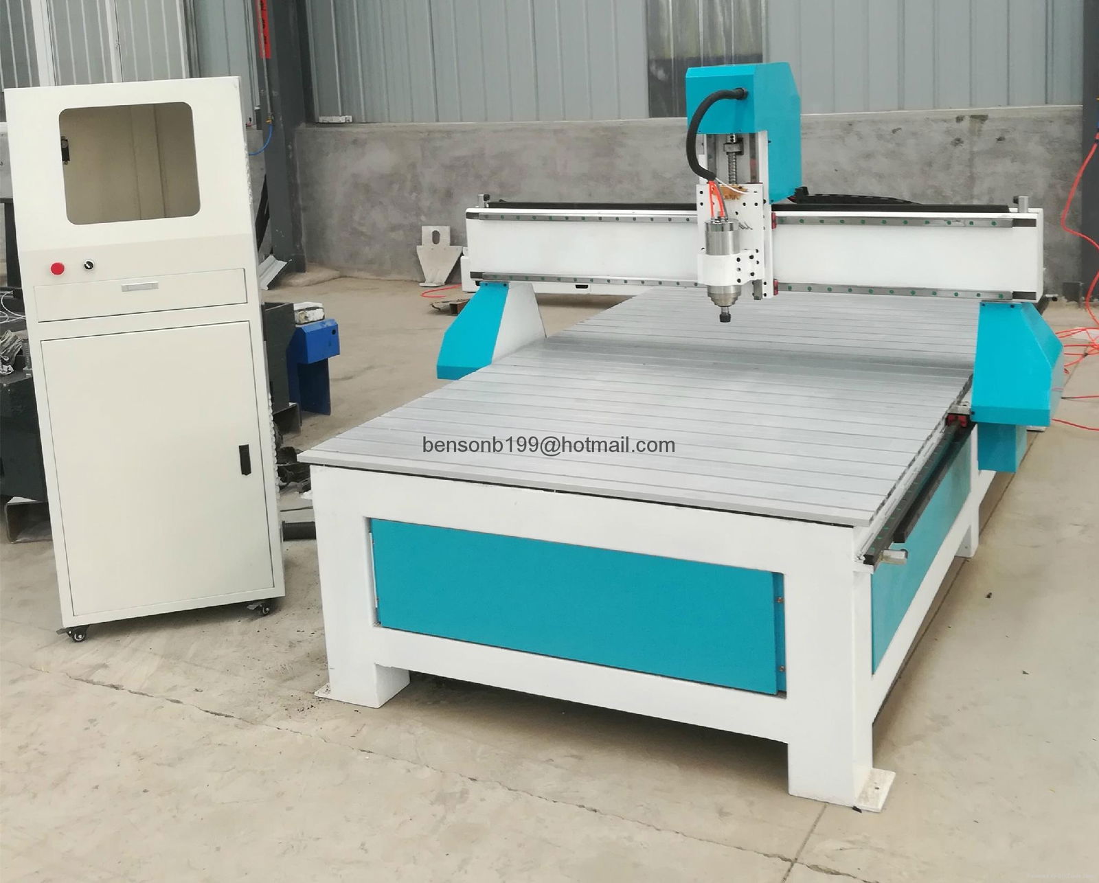 Pneumatic three heads wood cnc router engraving machine 2