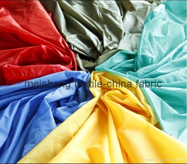 100% Nylon 380T Lightweight Waterproof Fabric For Downcoat 2
